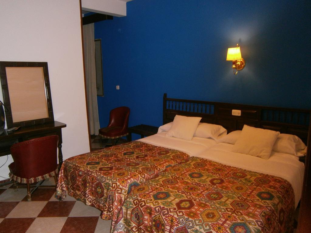 Hostal Residencia Avenida Куэнка Экстерьер фото